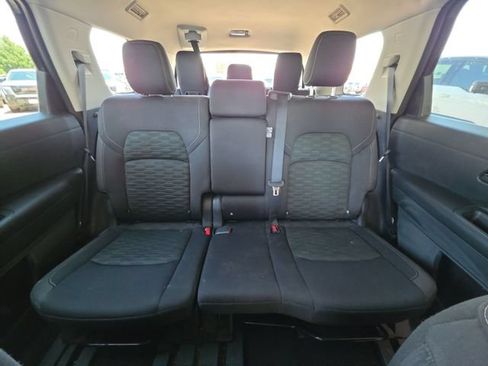 Used 2023 Nissan Pathfinder SV w/ SV Black Package AWD/4WD image 25