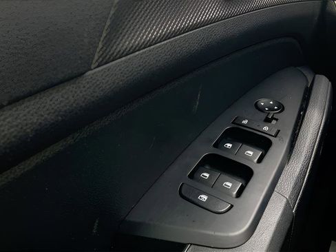 Used 2024 Kia Sportage LX image 18