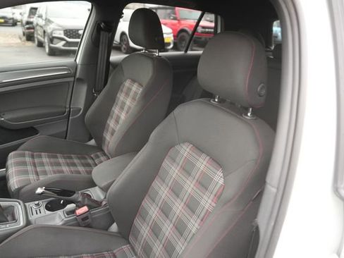 Used 2021 Volkswagen GTI S image 10