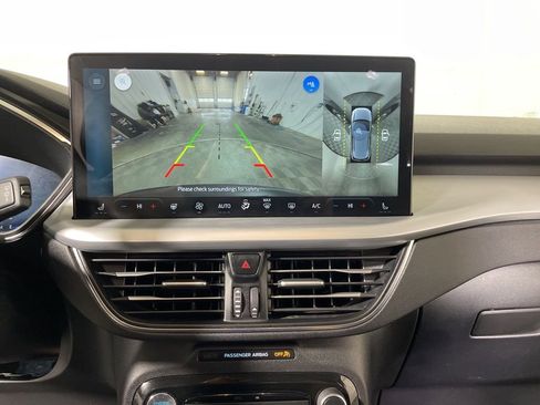 Used 2024 Ford Escape Platinum image 16