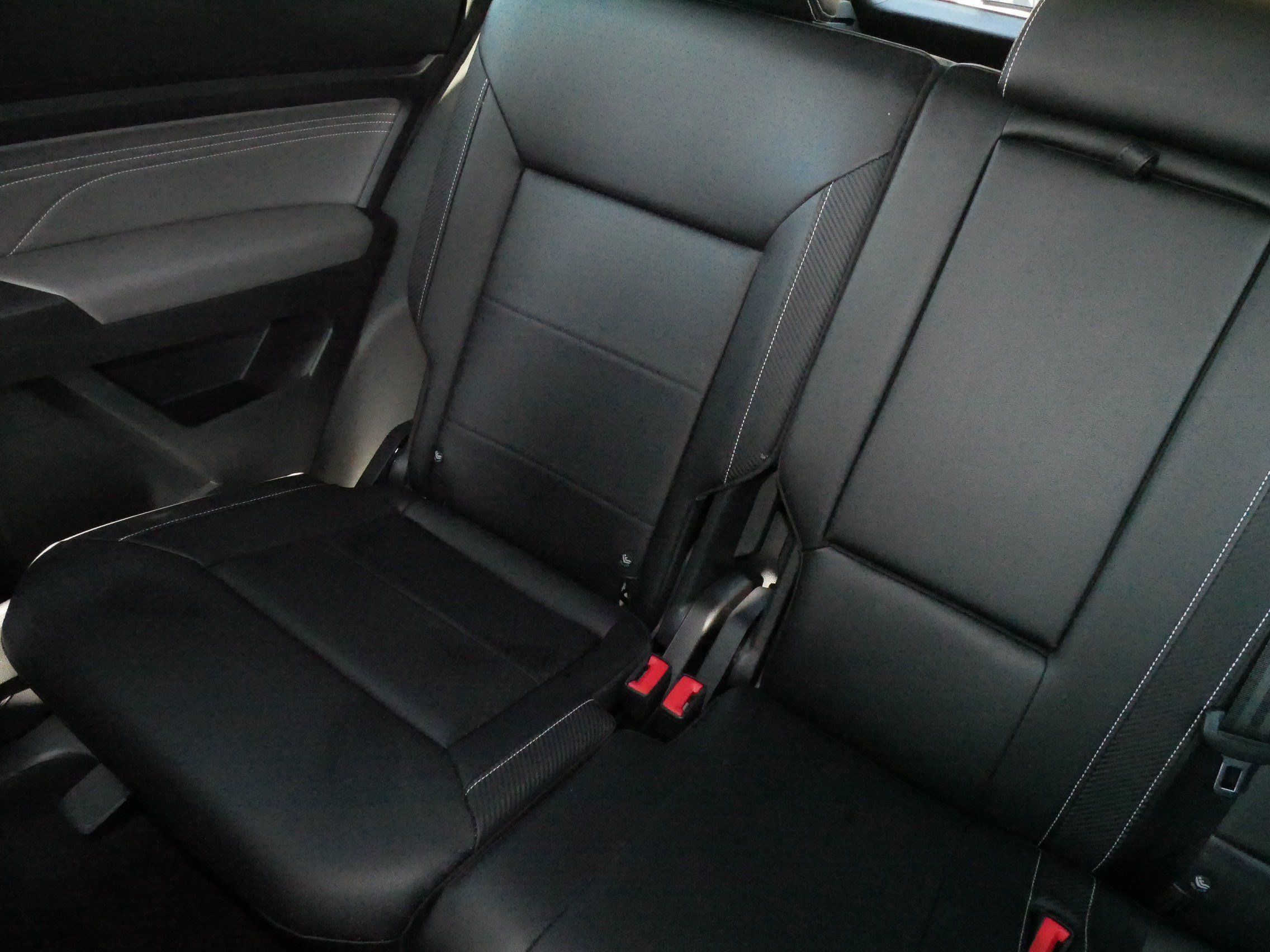 Certified 2023 Volkswagen Atlas Cross Sport SE w/ Panoramic Sunroof Package AWD/4WD image 13