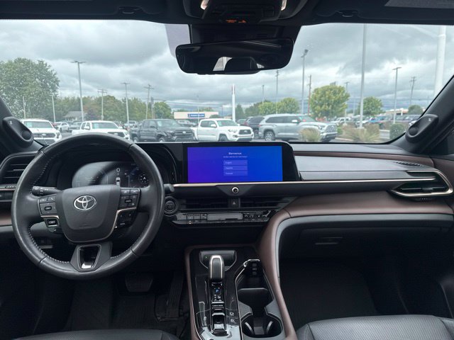 Certified 2024 Toyota Crown AWD/4WD image 13