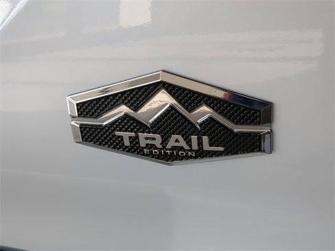 New 2025 Mitsubishi Outlander Trail Edition image 13