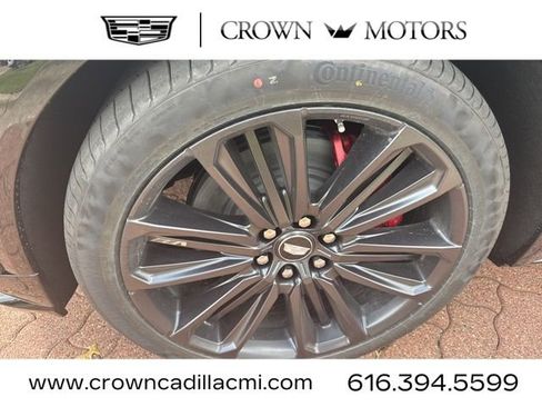 New 2026 Cadillac Lyriq V w/ LPO, Floor Liner Package image 4