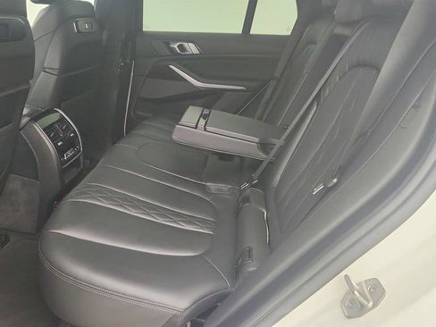 Used 2025 BMW X5 xDrive50e AWD/4WD image 21