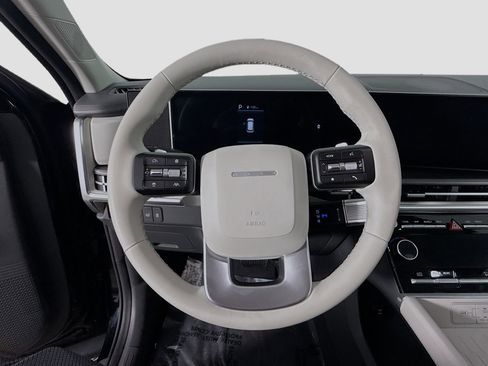 Used 2026 Hyundai Santa Fe SE image 13