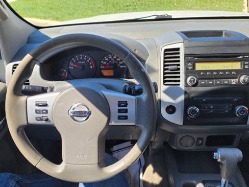 Used 2014 Nissan Frontier S RWD image 14