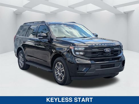 New 2026 Ford Expedition Active RWD image 3