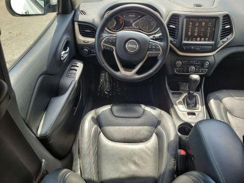 Used 2016 Jeep Cherokee High Altitude image 16