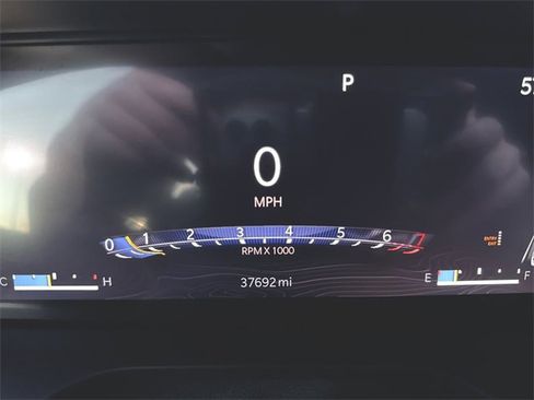 Used 2023 Jeep Grand Cherokee Overland image 12