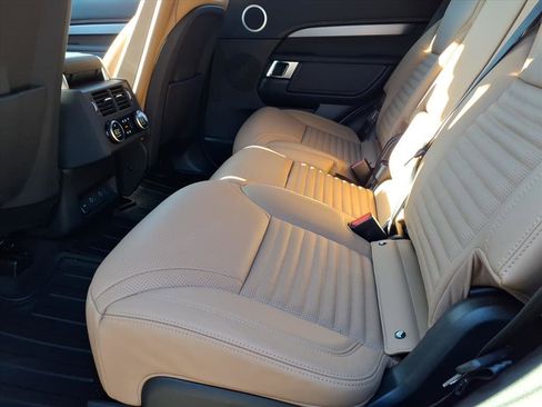 New 2026 Land Rover Discovery Limited Edition image 5