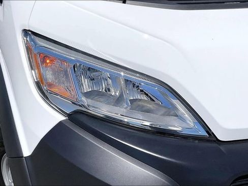 New 2026 RAM ProMaster 2500 w/ Premium Convenience Group FWD image 11