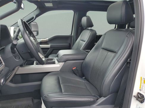 Certified 2022 Ford F350 Lariat w/ Black Appearance Package AWD/4WD image 15