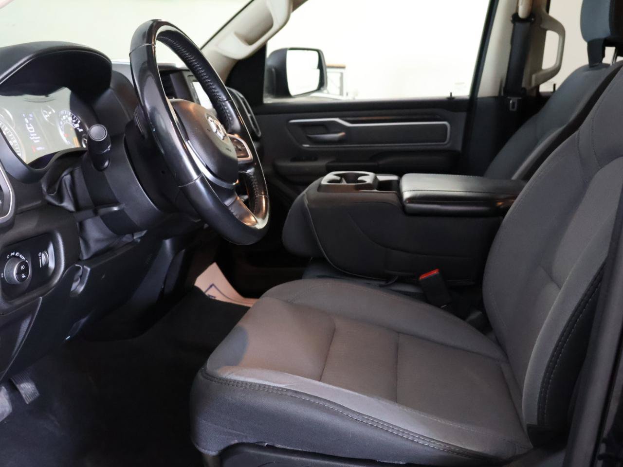 Used 2020 RAM 1500 Big Horn AWD/4WD image 14