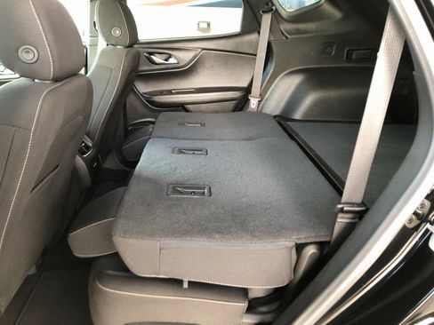 Used 2024 Chevrolet Blazer LT w/ Convenience Package image 11