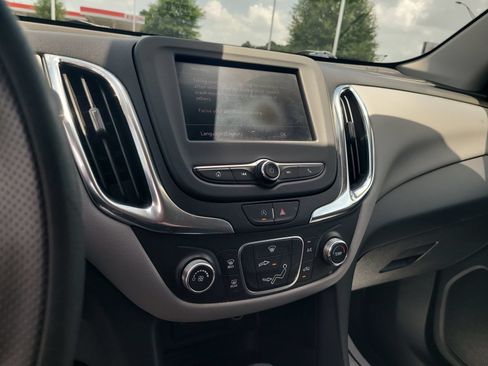 Used 2022 Chevrolet Equinox LT FWD image 18