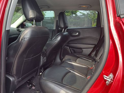 Used 2020 Jeep Compass Limited AWD/4WD image 10
