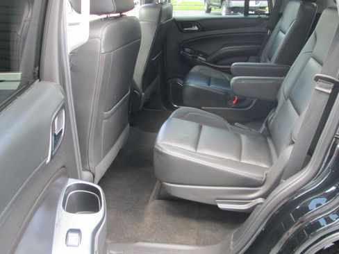 Used 2018 Chevrolet Tahoe LT w/ Z71 Midnight Edition AWD/4WD image 14