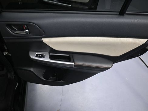 Used 2017 Subaru Crosstrek 2.0i Limited AWD/4WD image 28
