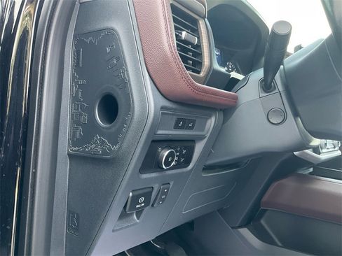 Used 2023 Ford Expedition Max Limited image 27