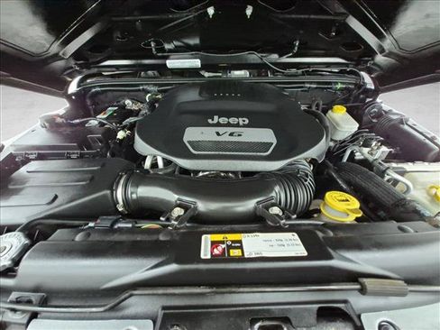 Used 2015 Jeep Wrangler Unlimited Sport AWD/4WD image 22
