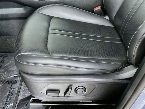 Used 2023 Kia Sorento SX AWD/4WD image 31