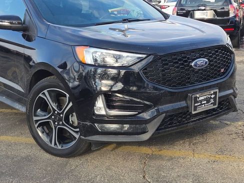 Used 2019 Ford Edge ST w/ Convenience Package image 2