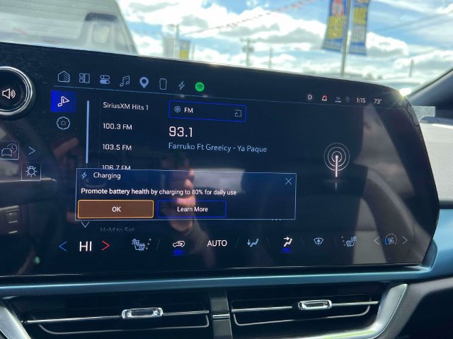 Used 2024 Chevrolet Equinox EV LT FWD image 28