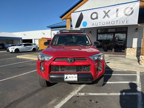 Used 2021 Toyota 4Runner Venture w/ Moonroof Package image 2