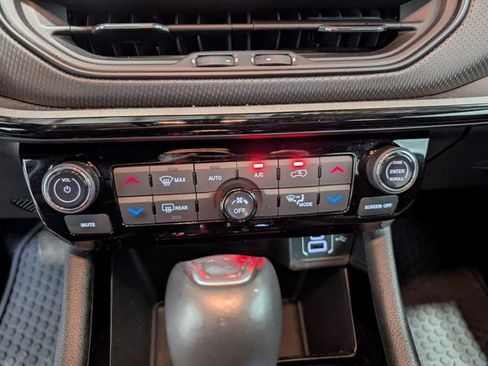 Used 2025 Jeep Compass Trailhawk AWD/4WD image 20