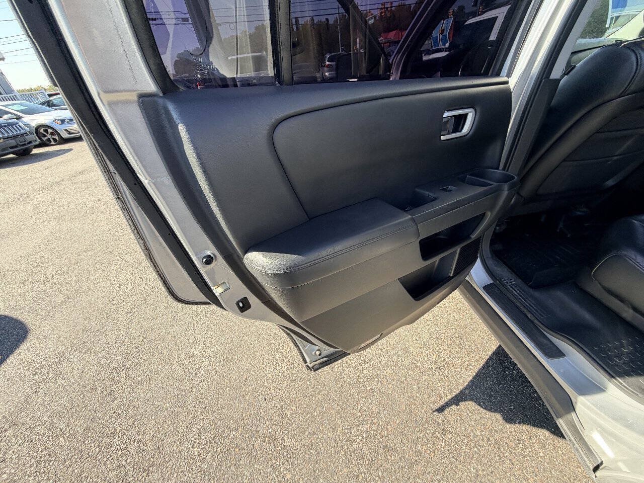 Used 2010 Honda Pilot EX-L image 45