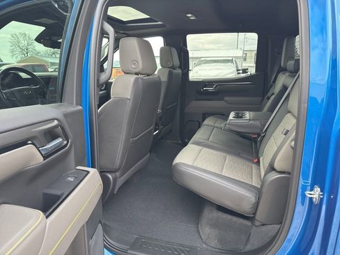 Used 2022 Chevrolet Silverado 1500 ZR2 w/ Technology Package image 24