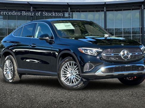 New 2026 Mercedes-Benz GLC 300 4MATIC image 2