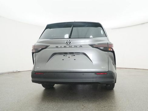 New 2026 Toyota Sienna XLE image 26