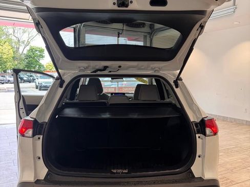 Used 2024 Toyota Corolla Cross LE FWD image 16