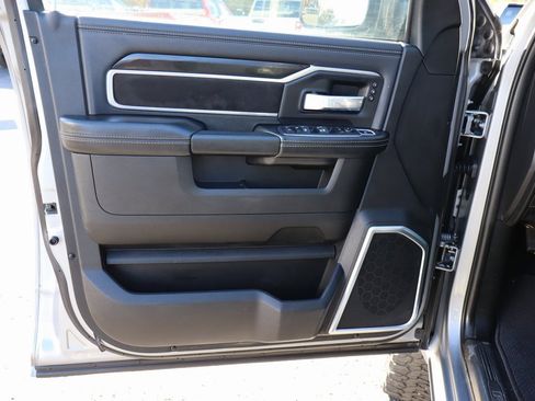 Used 2022 RAM 3500 Laramie w/ Night Edition image 26