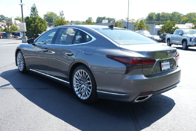 Used 2024 Lexus LS 500 w/ Interior Upgrade Package RWD image 5