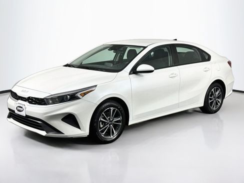 Used 2023 Kia Forte LXS FWD image 10