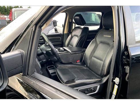 Used 2019 RAM 1500 Laramie image 25