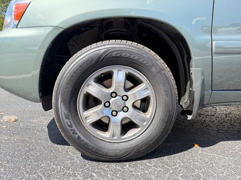 Used 2006 Toyota Highlander 4WD V6 w/ 3rd Row image 28