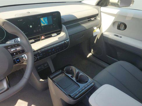 New 2025 Hyundai Ioniq 5 SEL image 21