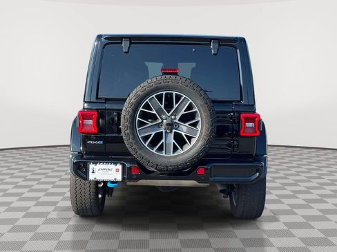 Used 2024 Jeep Wrangler High Altitude AWD/4WD image 6