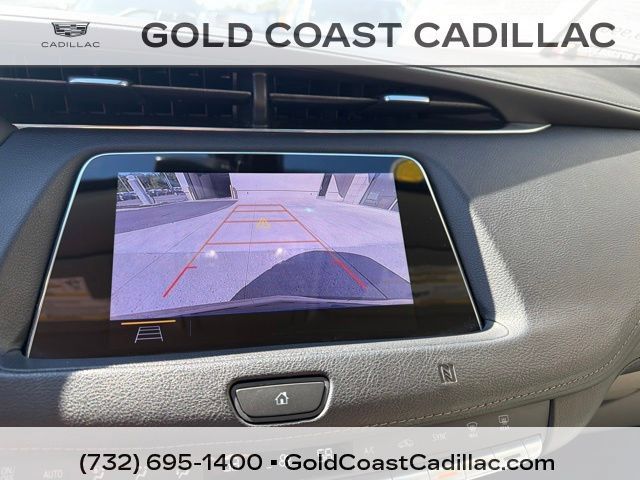 Used 2019 Cadillac XT4 Luxury w/ Cold Weather Package FWD image 21