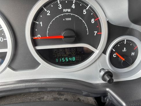 Used 2010 Jeep Wrangler Unlimited Sport AWD/4WD image 15