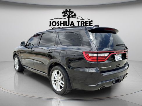 Used 2023 Dodge Durango GT RWD image 4