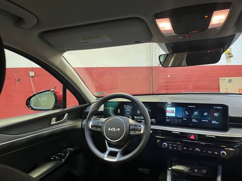 Used 2025 Kia K5 LXS image 34