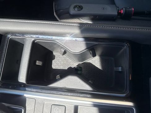 Used 2025 Nissan Pathfinder SL FWD image 21