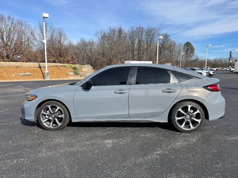 Used 2025 Honda Civic Sport Touring image 4