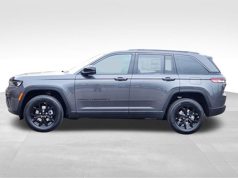 New 2026 Jeep Grand Cherokee Altitude AWD/4WD image 7