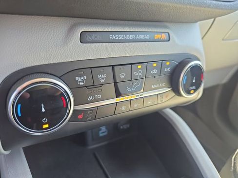 Certified 2023 Ford Escape Active AWD/4WD image 24